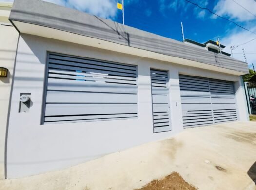 Casa en Santo Domingo de Heredia — Upe Vivi